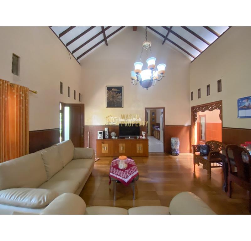 Jual Rumah Mewah Tanah Luas 887 m2 Dekat Stadion Sultan Agung, Strategis - Bantul