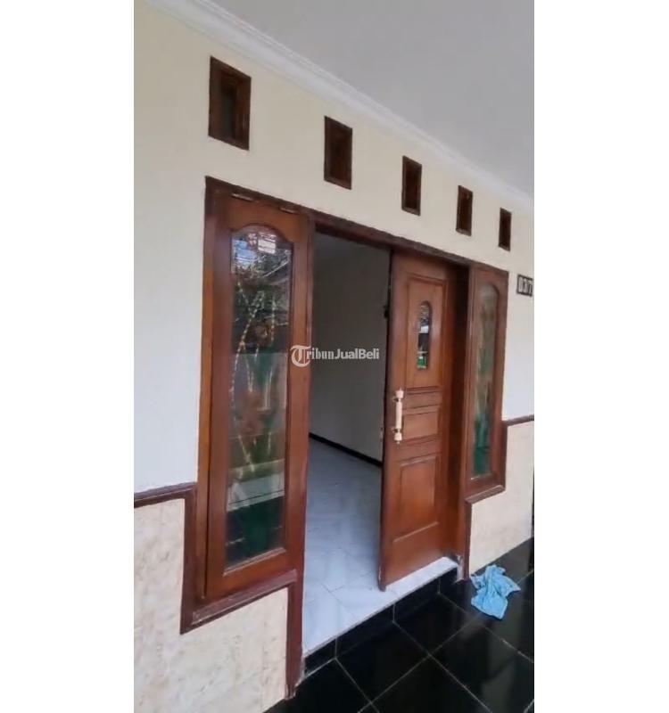 Jual Rumah Tipe 135 Bekas Ideal dekat Kampus Ternama - Malang