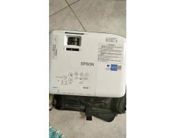 Sewa Proyektor EPSON dengan Layar - Pekanbaru