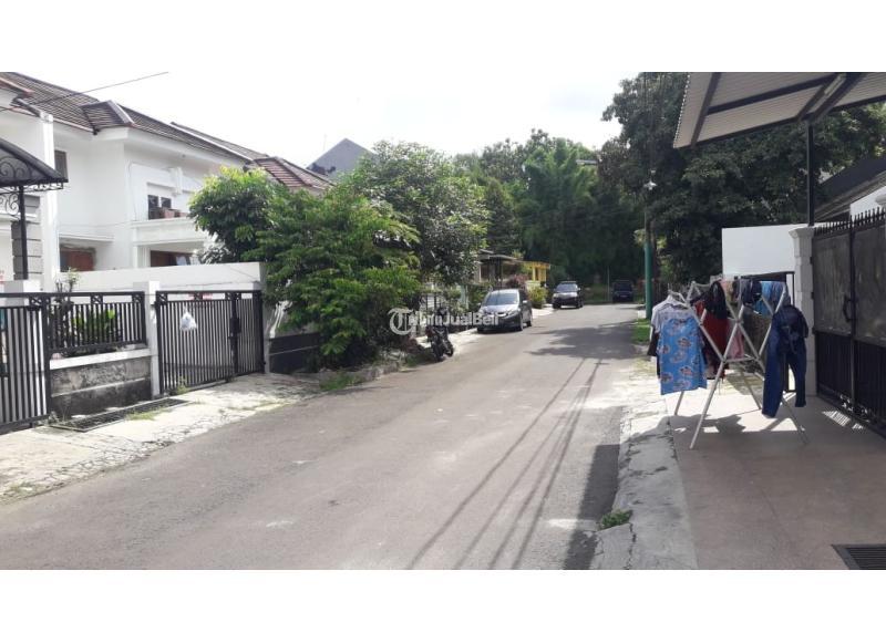 Dijual Rumah 2 Lantai, LT. 180m2, LB. 214m2, SHM, di BSD Sektor 1.4, Hanya 6 Menit ke Tol Serpong - Tangerang Selatan