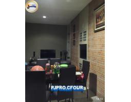 Dijual Rumah 2 Lantai Tipe 250 9KT 7KM SHM - Jakarta Selatan 