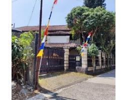 Jual Rumah Mewah Bekas Luas 685 m2 Bagus Shm di Jalan Sariwangi - Bandung Barat