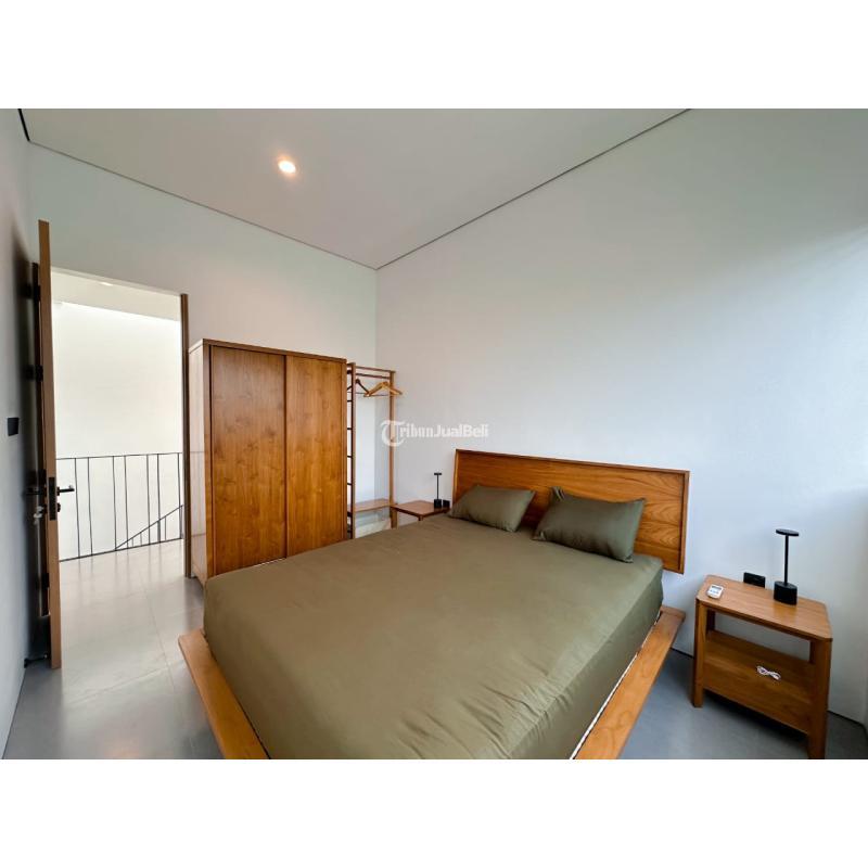 Dijual Rumah 2 Lantai Semi Furnished Tipe 180 4KT 2KM SHM - Sleman