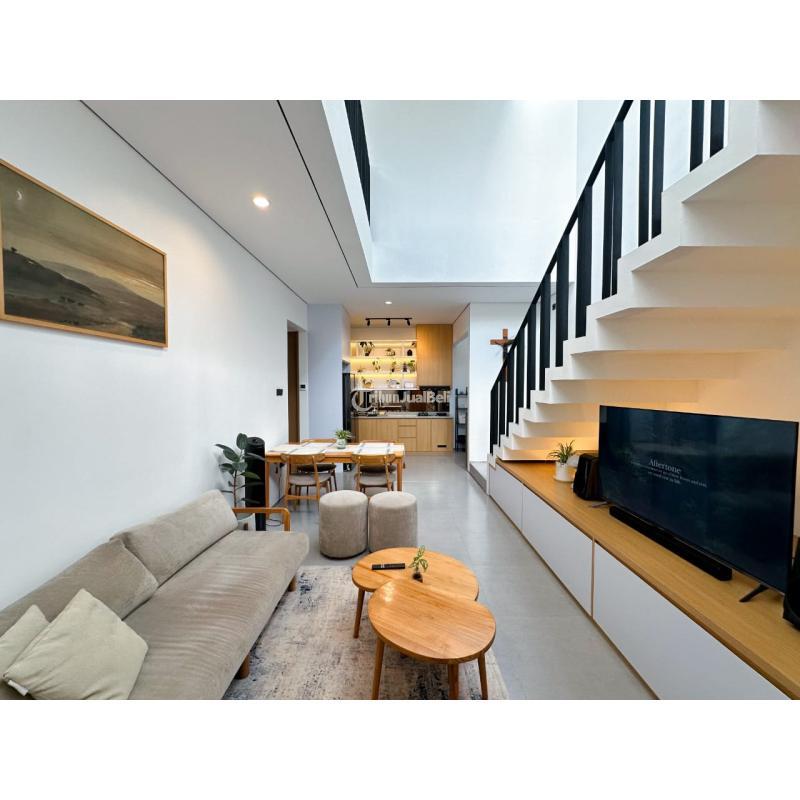 Dijual Rumah 2 Lantai Semi Furnished Tipe 180 4KT 2KM SHM - Sleman