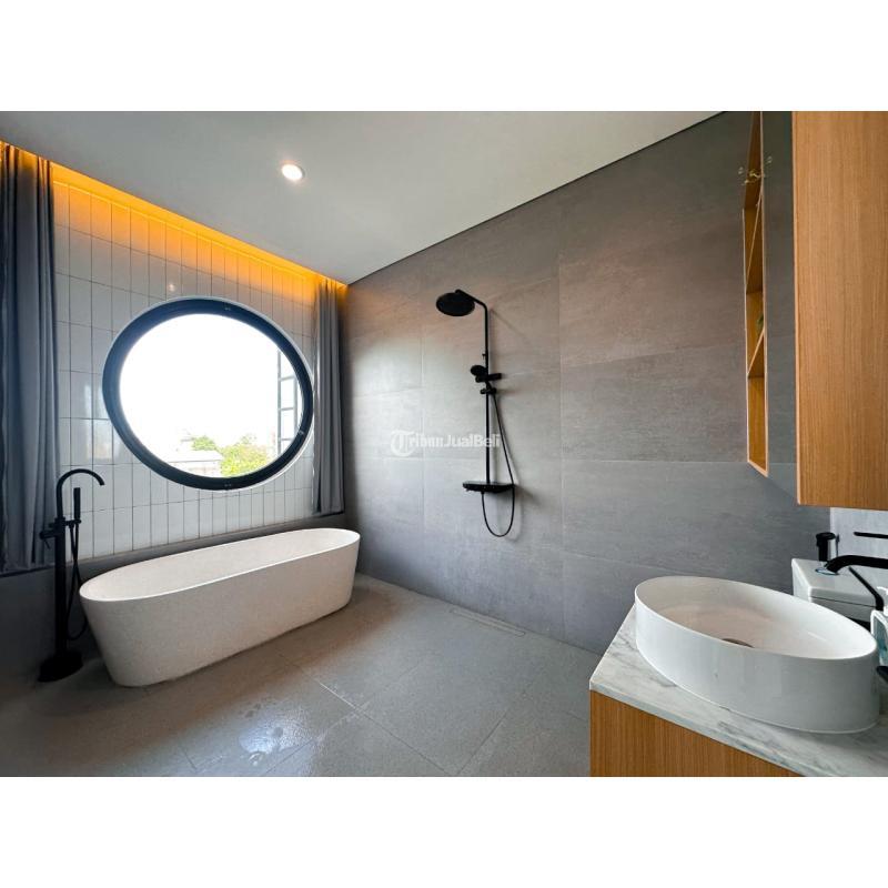 Dijual Rumah 2 Lantai Semi Furnished Tipe 180 4KT 2KM SHM - Sleman