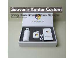 Souvenir Kantor Custom yang Bikin Brand Makin Nempel - Surabaya 