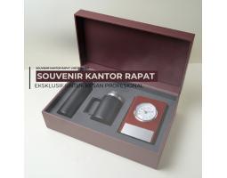 Souvenir Kantor Rapat Eksklusif untuk Kesan Profesional - Surabaya 