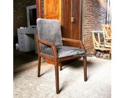 Kursi Makan Warna Abu-abu - Jepara 