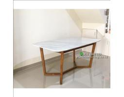 Meja Makan Marmer Putih 160x 80 - Jepara