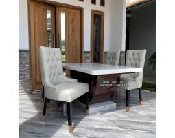 Meja Makan Marmer Putih  4 Kursi - Jepara