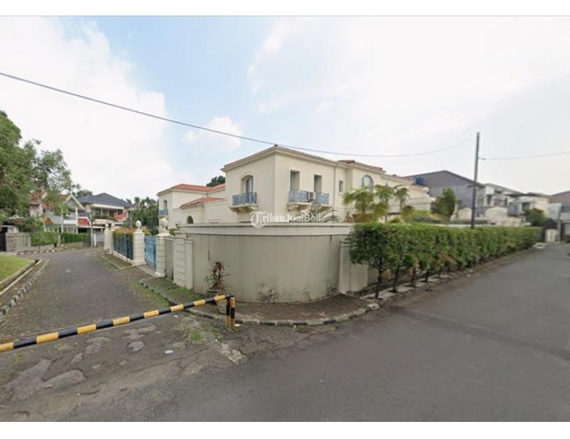 Dijual Rumah Mewah Hoek 2 Lantai di Lebak Bulus, Hanya 8 Menit ke Tol Fatmawati - Jakarta Selatan