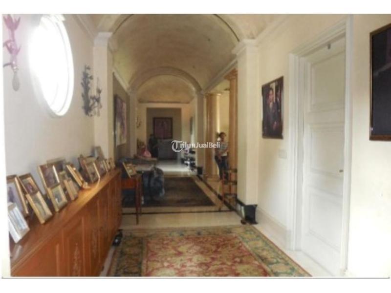 Dijual Rumah Mewah Hoek 2 Lantai di Lebak Bulus, Hanya 8 Menit ke Tol Fatmawati - Jakarta Selatan