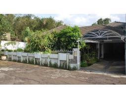 Jual Rumah Bekas Luas 400 m2 Strategis di Jalan Budi Luhur Shm - Bandung Kota 