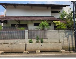 Disewakan Rumah di Kemang Tipe 429 6KT 4KM Legalitas SHM - Jakarta Selatan