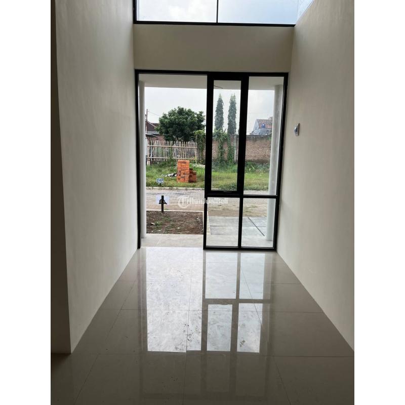 Dijual Rumah Hunian Modern 2KT 1KM SHM Dekat Mall Araya - Malang