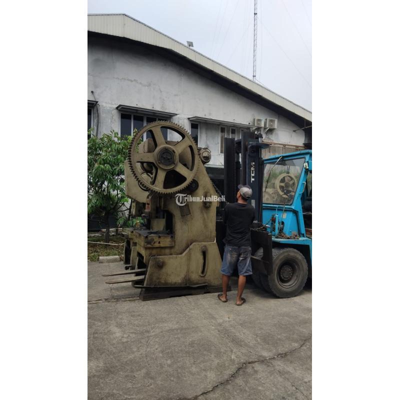 Sewa Forklift Bumi Indah - Tangerang