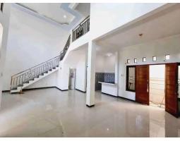 Dijual Rumah Luas Tanah 90m2 Gentan Purbayan Solo 2 Lantai - Surakarta
