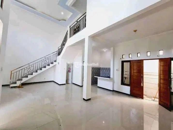 Dijual Rumah Luas Tanah 90m2 Gentan Purbayan Solo 2 Lantai - Surakarta