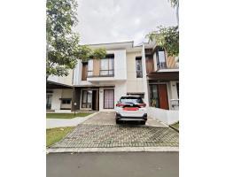 Disewakan Rumah, LT. 120m2, LB. 160m2, 4KT, 3KM, Siap Huni, Nyaman, Full Furnish, Full Renovasi, di Sentul - Bogor