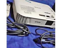Rental Infokus Projector Dengan Harga Kompetitif dan Terjangkau - Pekanbaru 