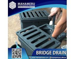 Bridge Drain Berkualitas  Sistem Pembuangan Air Efisien untuk Konstruksi Jembatan - Malang