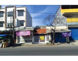 Jual Rumah Tipe 200 Bekas Cocok Untuk Usaha di Barata Jaya Strategis - Surabaya 