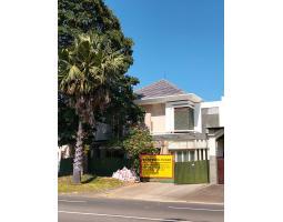 Sewa Rumah Mewah 2 Lantai Luas 450 m2 di Laguna Palm Beach - Surabaya