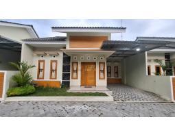 Dijual Rumah, Tipe 70, 3kt, 2km, Shm, Minimalis Modern, Dalam Cluster, Dekat Sekolah Budi Mulia, Sleman - Yogyakarta