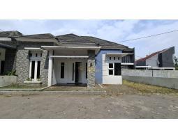 Dijual Rumah Baru  Siap Huni di Dalam Cluster Eksklusif Tipe 75 3KT 2KM SHM - Sleman 
