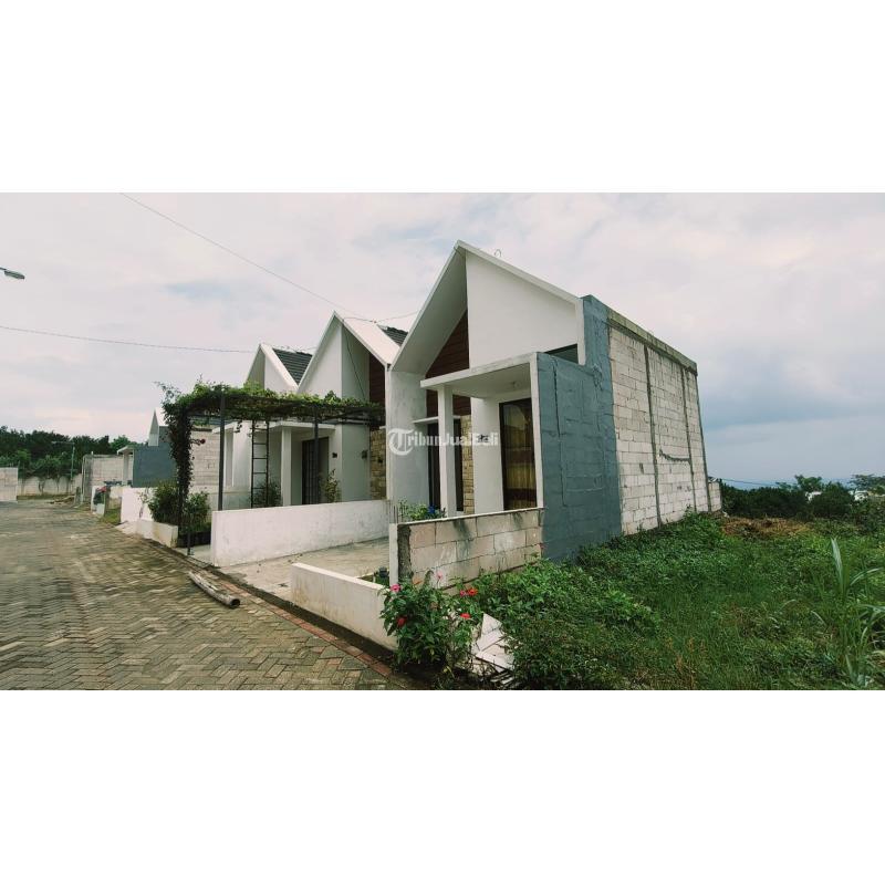 Dijual Rumah Villa Ala Eropa Lokasi Karangploso Dekat Wisata Batu - Malang