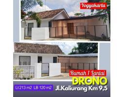 Rumah Bagus Jogja Cocok untuk Homestay Lt 213 m SHM - Sleman