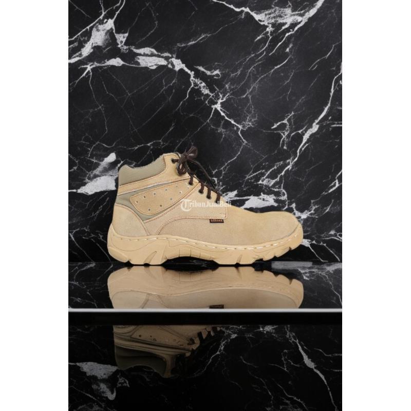 Sepatu Pekerja Proyek Kualitas Terbaik - Karawang