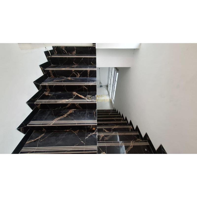 Dijual Rumah 3 Lantai Di Jagakarsa Lokasi Strategis - Jakarta Selatan