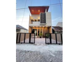 Dijual Rumah Mewah 2 Lantai dekat Kampus UPN Jogja - Sleman