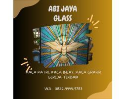 Kaca Patri Grafir Inlay Gereja - Ende