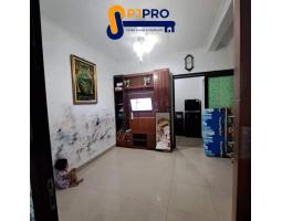 Dijual Satu Unit Rumah 2 Lantai 3KT 2KM SHM Di Serpong - Tangerang Selatan