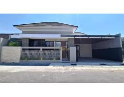 Dijual Rumah, Tipe 93, 3kt, 2km, Shm, Modern Minimalis, Lingkungan Nyaman Dan Asri, 4 Menit Pasar Jangkang, Sleman - Yogyakarta