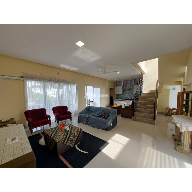 Dijual Rumah 2 Lantai, LT. 375m2, LB. 200m2, SHM, Furnish dan Kolam Renang, di Sentul City, hadap 2 Muka, View Pegunungan - Bogor