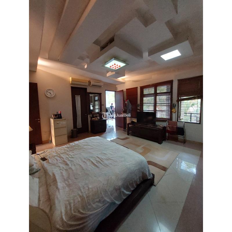 Dijual Rumah Sejuk 2 Lantai, LT. 560m2, LB. 500m2, SHM, Full Furnish ada Kolam Renang di Bukit Golf Sentul - Bogor