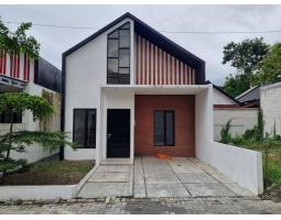Dijual Rumah Cantik Siap Huni 800 Meter Dari Jl. Raya Wates - Bantul
