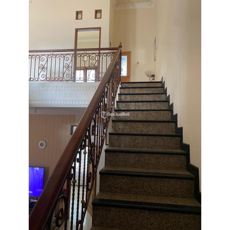 Dijual Rumah Classic Modern Siap Huni 2 Lantai Araya Golf - Malang Kota