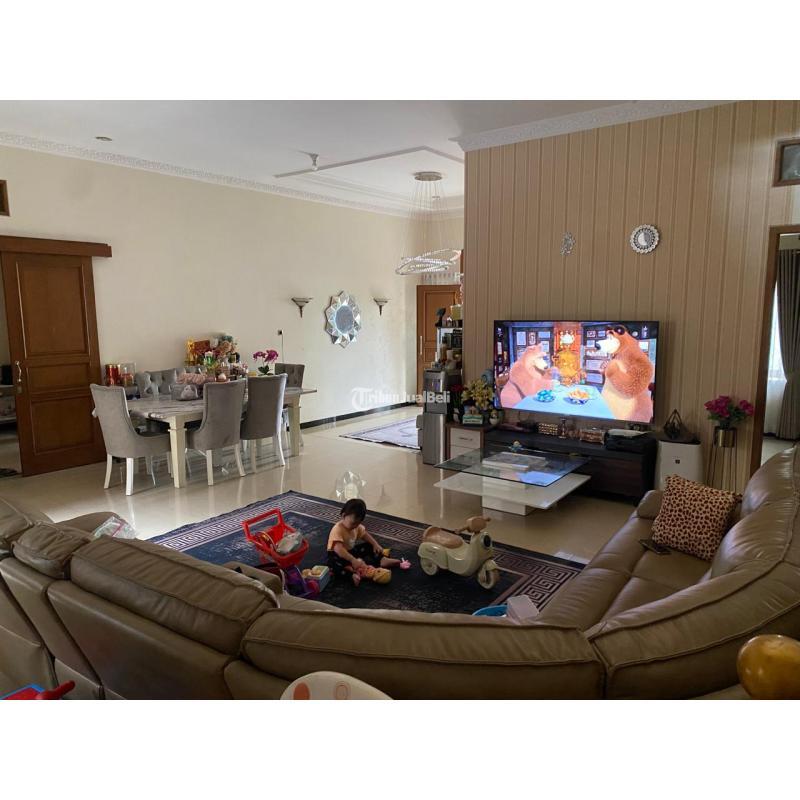 Dijual Rumah Classic Modern Siap Huni 2 Lantai Araya Golf - Malang Kota