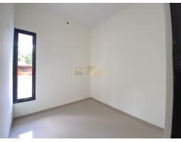 Dijual Rumah Baru, Tipe 90, 3kt, 2km, Shm, Lokasi Premium, Dekat Kampus UII, Sleman - Yogyakarta