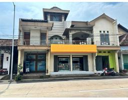 Dijual Rumah Mewah Cocok Untuk Usaha di Daerah Jongbiru Tipe 430 - Kediri