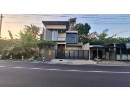Dijual Rumah Full Furnished SHM, Hanya 9 Menit Dari Hyatt Regency - Sleman