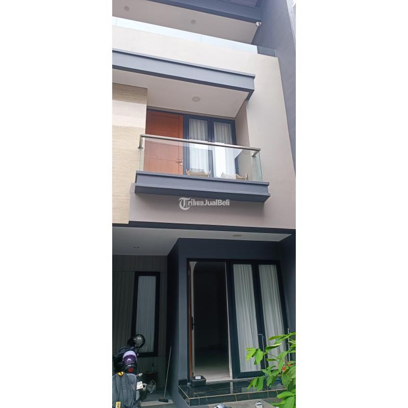Dijual Rumah Murah 2 Lantai SHM Cash Only Di Grand Trevista, Kebon Jeruk - Jakarta Barat