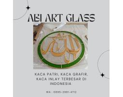 Kaca Patri Grafir Inlay Gereja - Buru