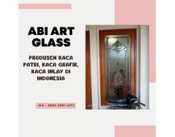 Kaca Patri Grafir Inlay Gereja - Buru Selatan