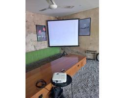 Sewa Proyektor Infokus Untuk Acara Seminar Kantor - Pekanbaru 