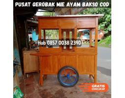 Gerobak Mie Ayam dan Bakso - Cilacap 